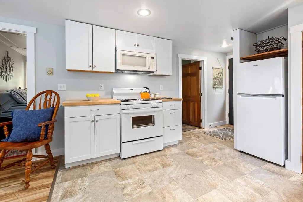 285 Hanover Center Road Hanover NH 03750