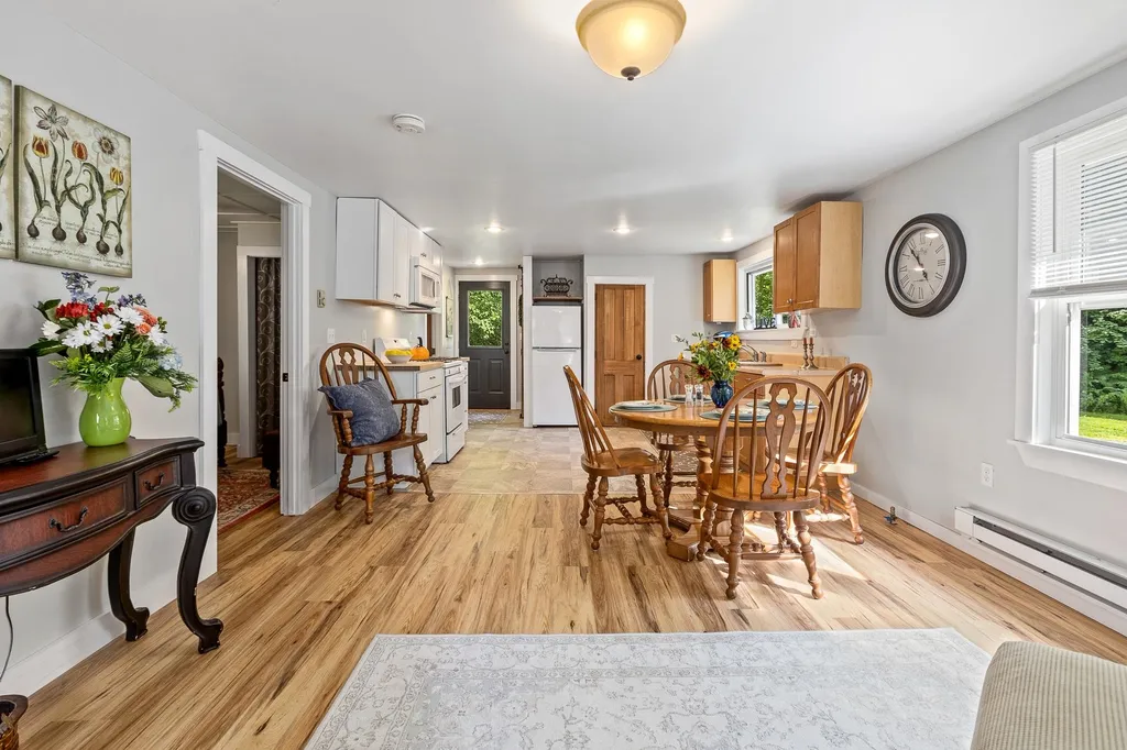 285 Hanover Center Road Hanover NH 03750