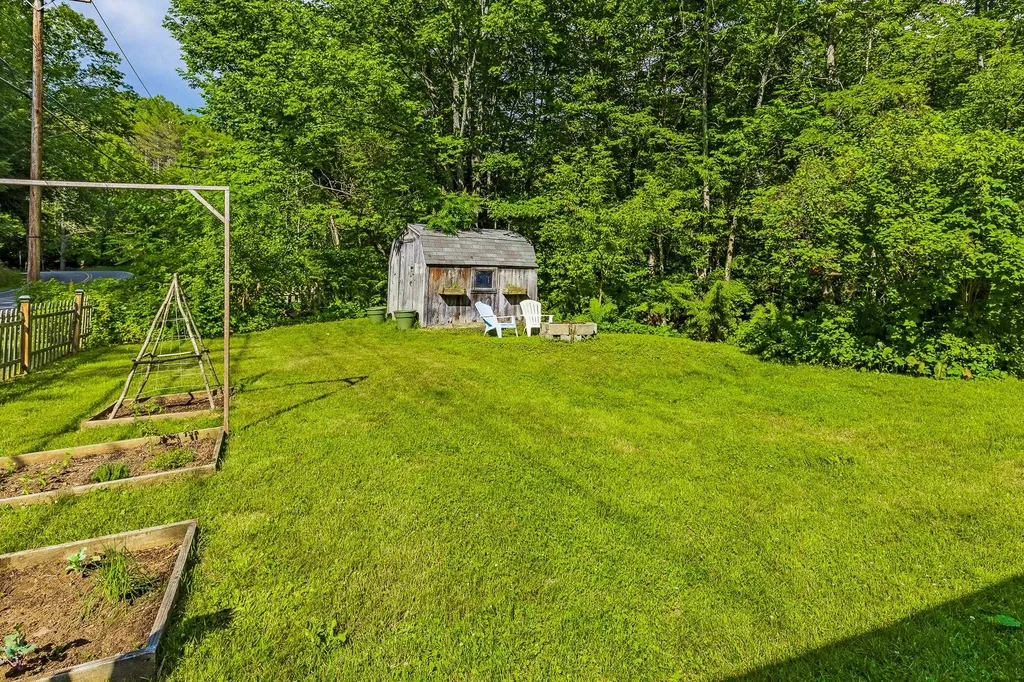 285 Hanover Center Road Hanover NH 03750