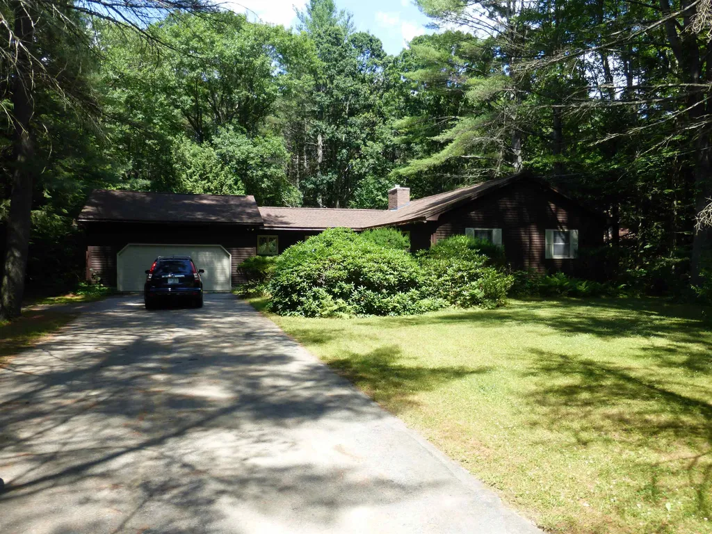 358 Page Road Bow NH 03304