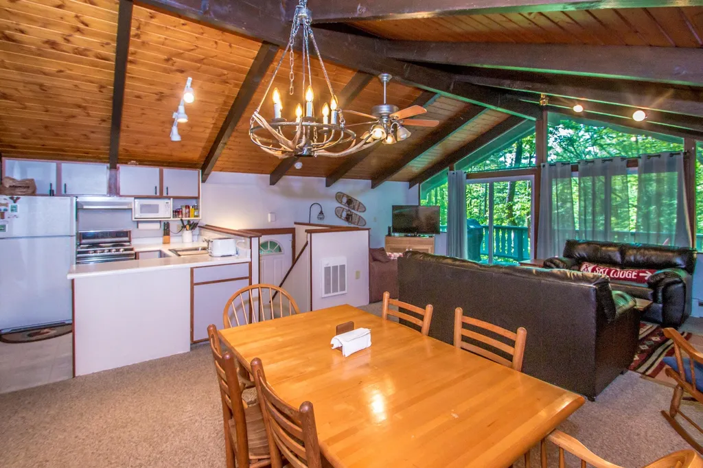 404 Rolling Ridge Road Bartlett NH 03812