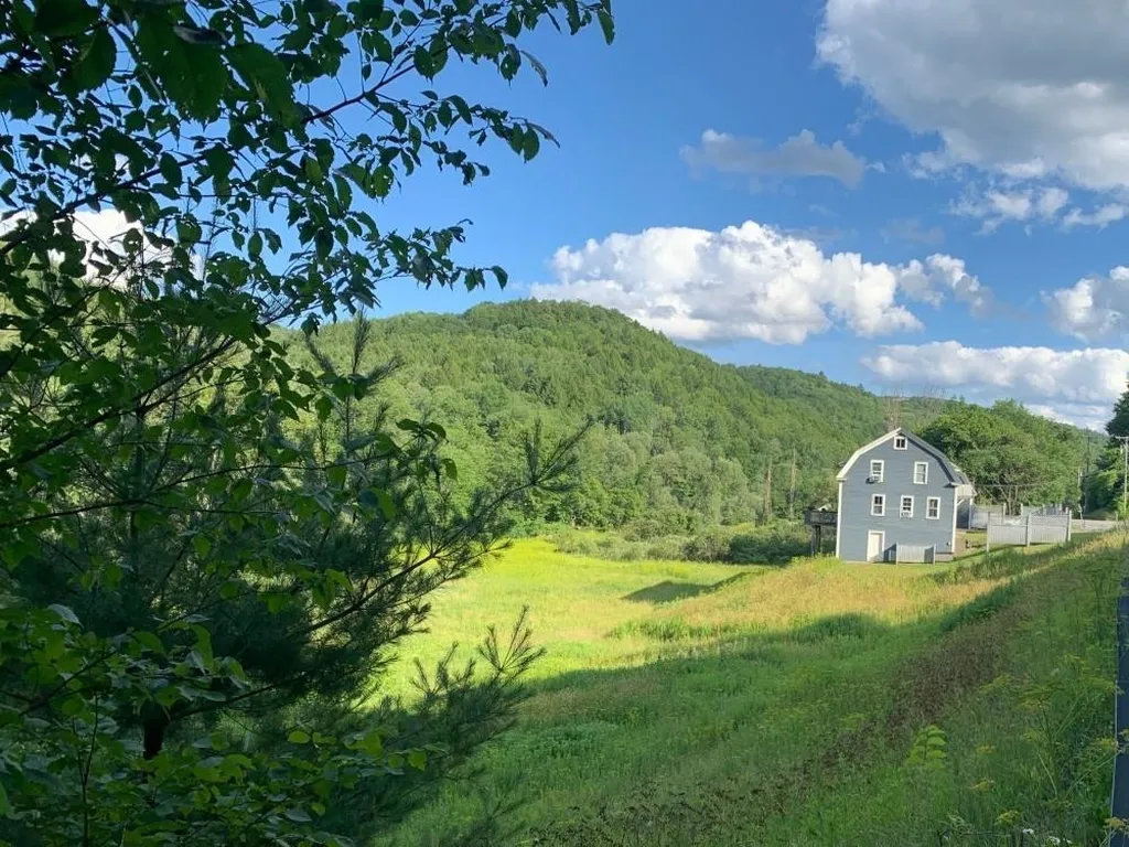 2305 South Road Woodstock VT 05091