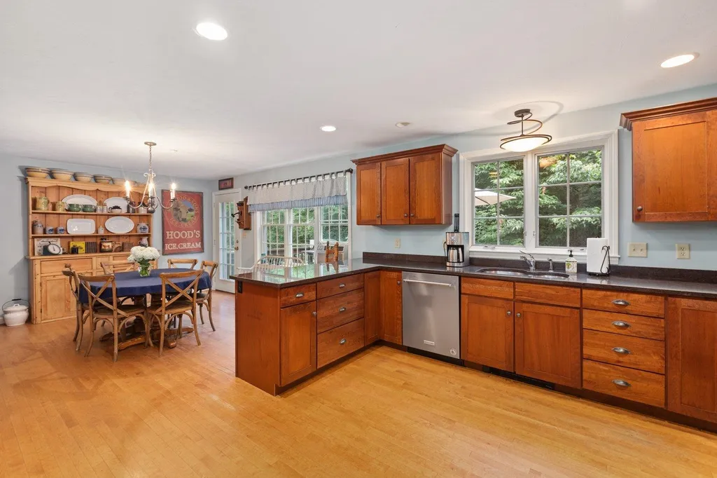 48 Reynolds Drive Peterborough NH 03458