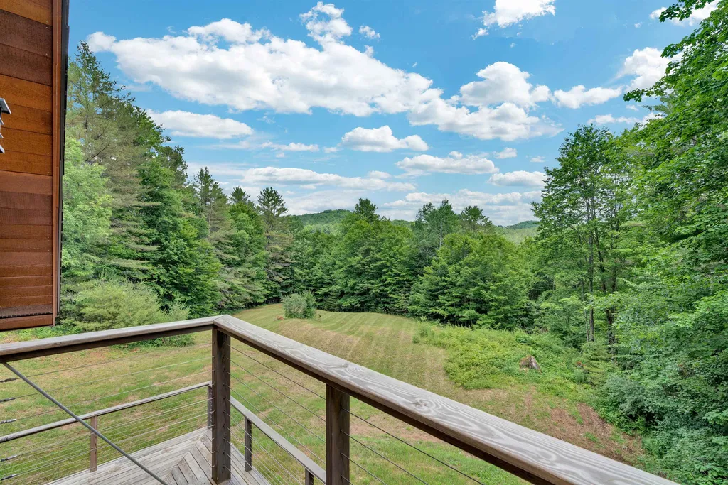 8126 Pomfret Road Pomfret VT 05053