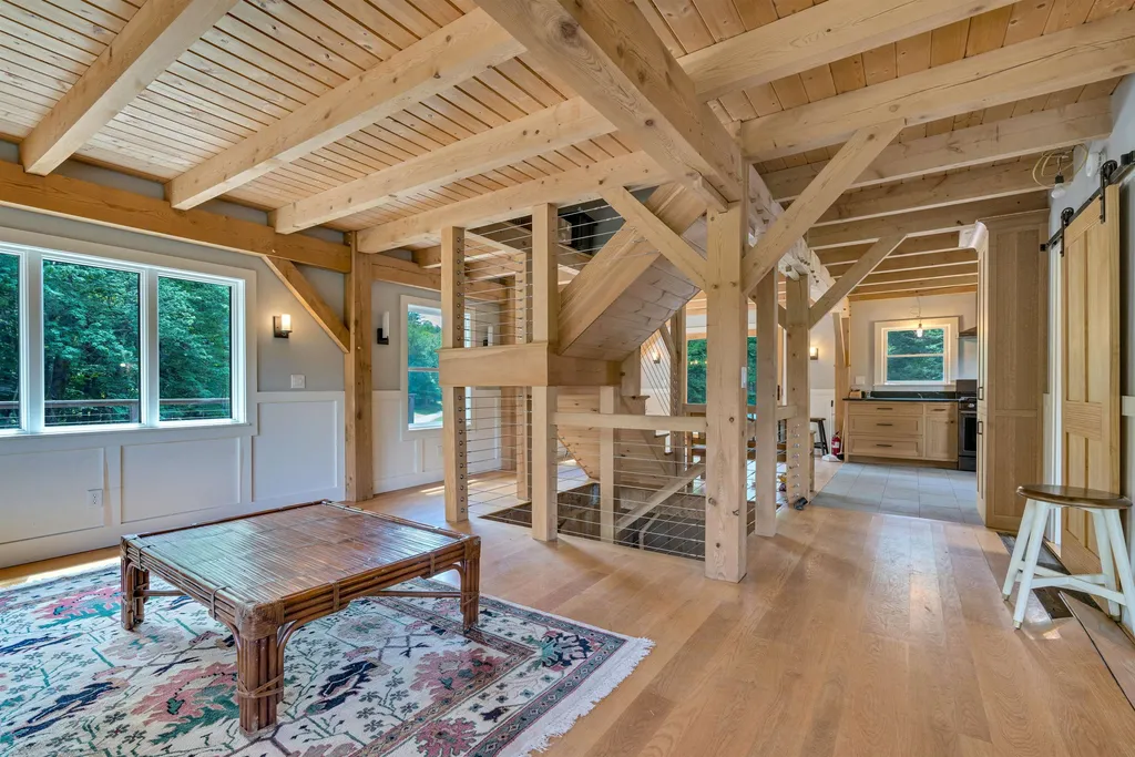 8126 Pomfret Road Pomfret VT 05053