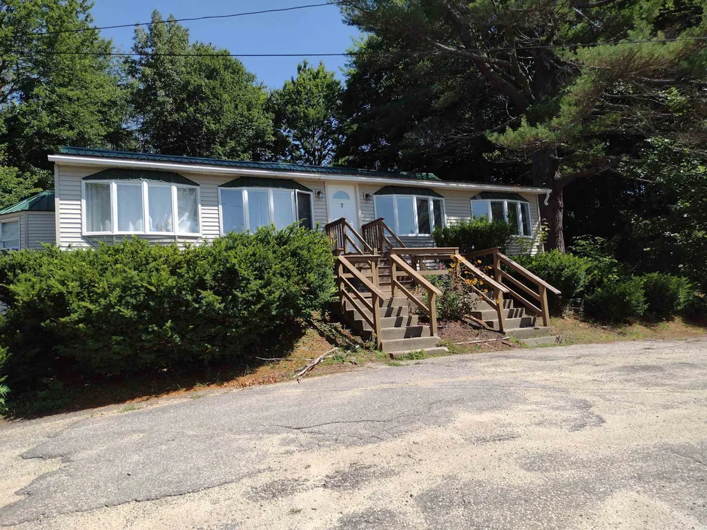 7-1 Appletree Lane New Hampton NH 03256