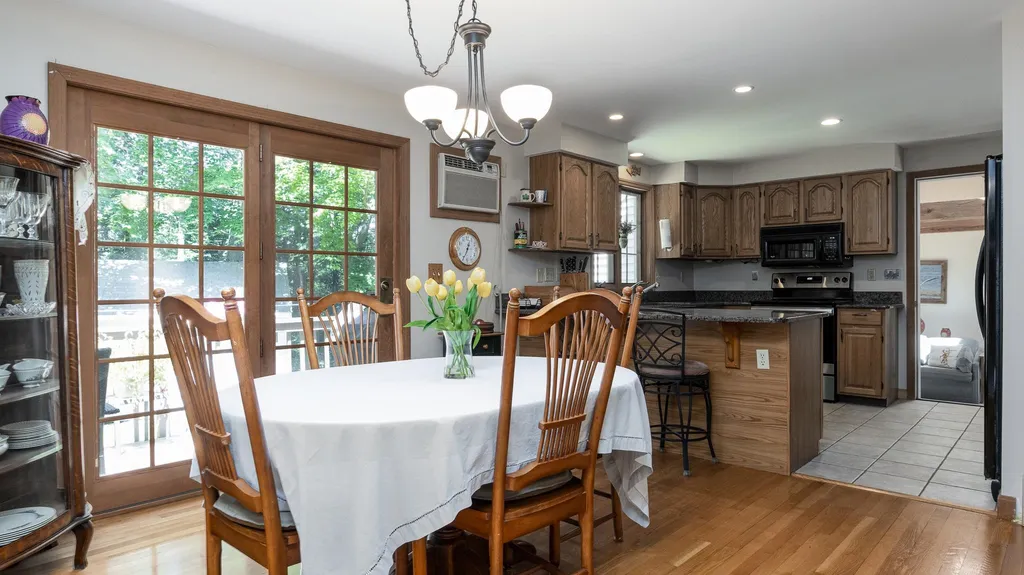 26 Whipplewill Road New Boston NH 03070