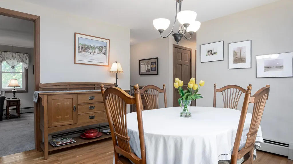 26 Whipplewill Road New Boston NH 03070