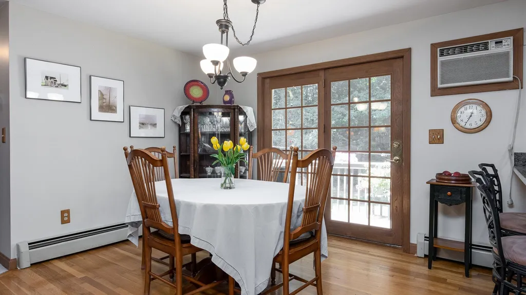 26 Whipplewill Road New Boston NH 03070