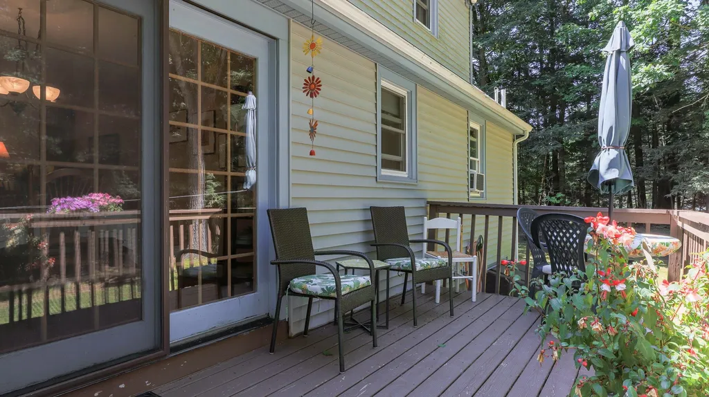 26 Whipplewill Road New Boston NH 03070