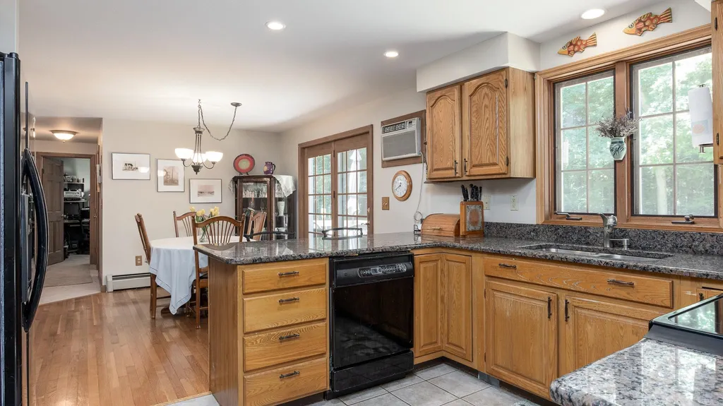 26 Whipplewill Road New Boston NH 03070