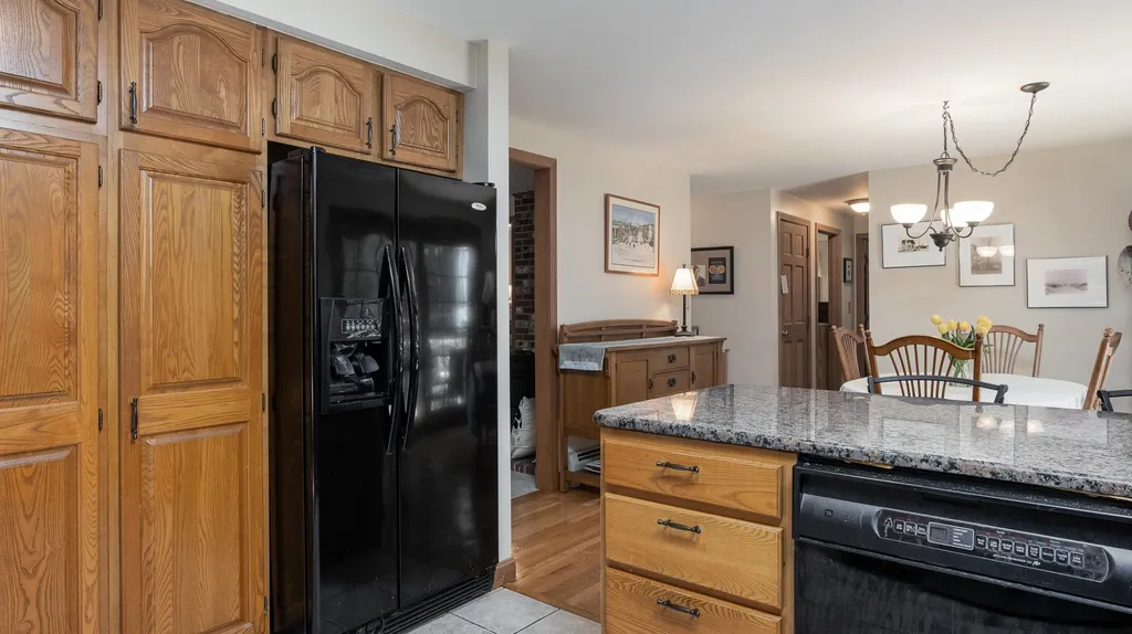 26 Whipplewill Road New Boston NH 03070