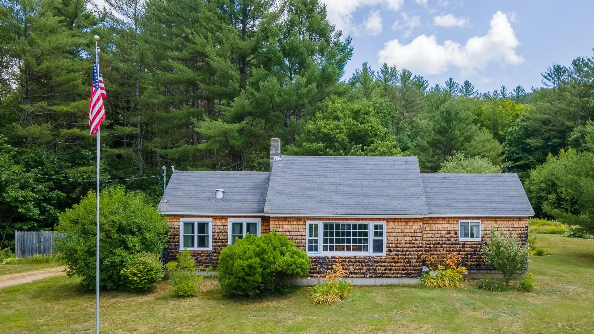 288 E Side Road Wentworth NH 03282