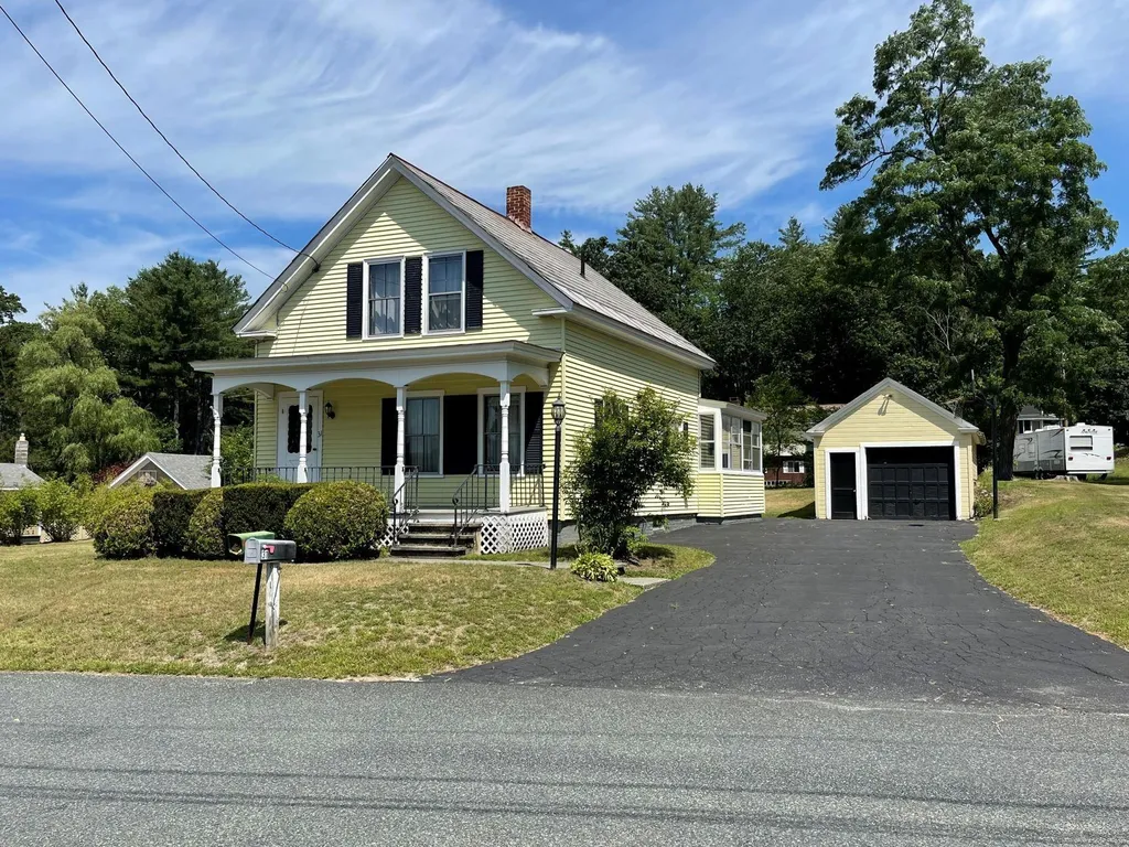 31 Pleasant Street Hinsdale NH 03451