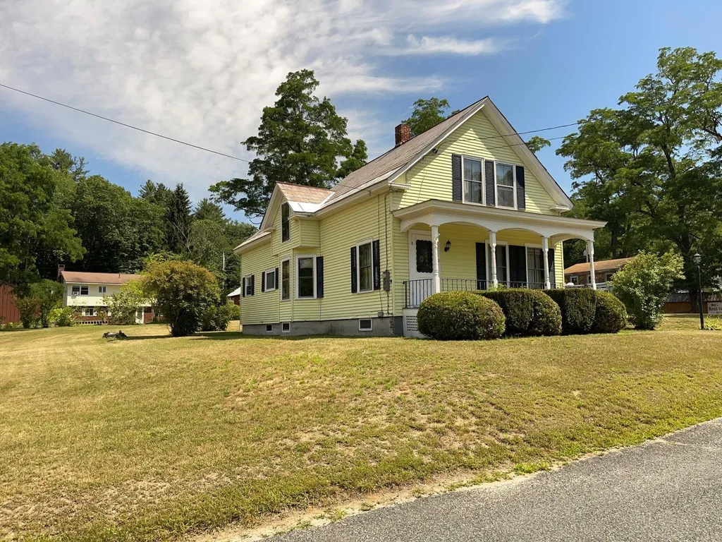 31 Pleasant Street Hinsdale NH 03451
