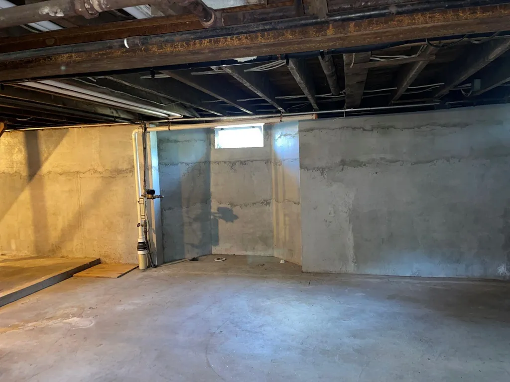 31 Pleasant Street Hinsdale NH 03451