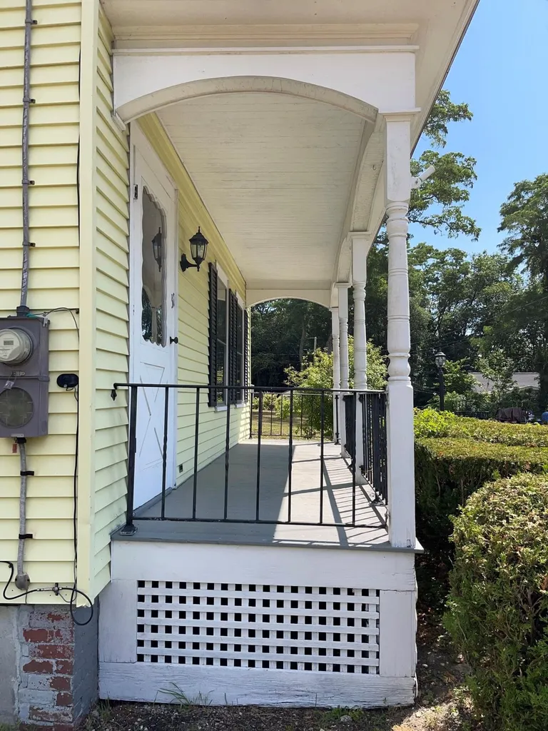 31 Pleasant Street Hinsdale NH 03451