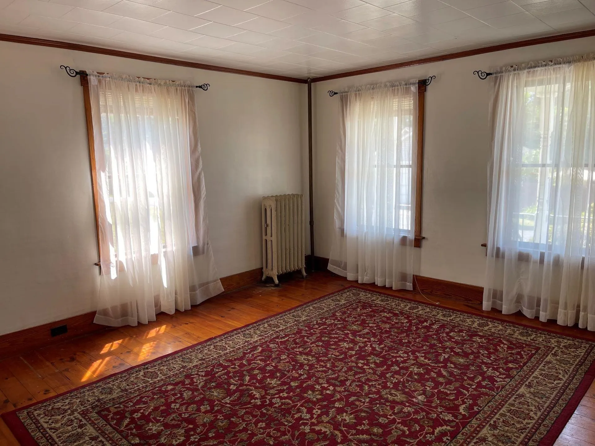 31 Pleasant Street Hinsdale NH 03451