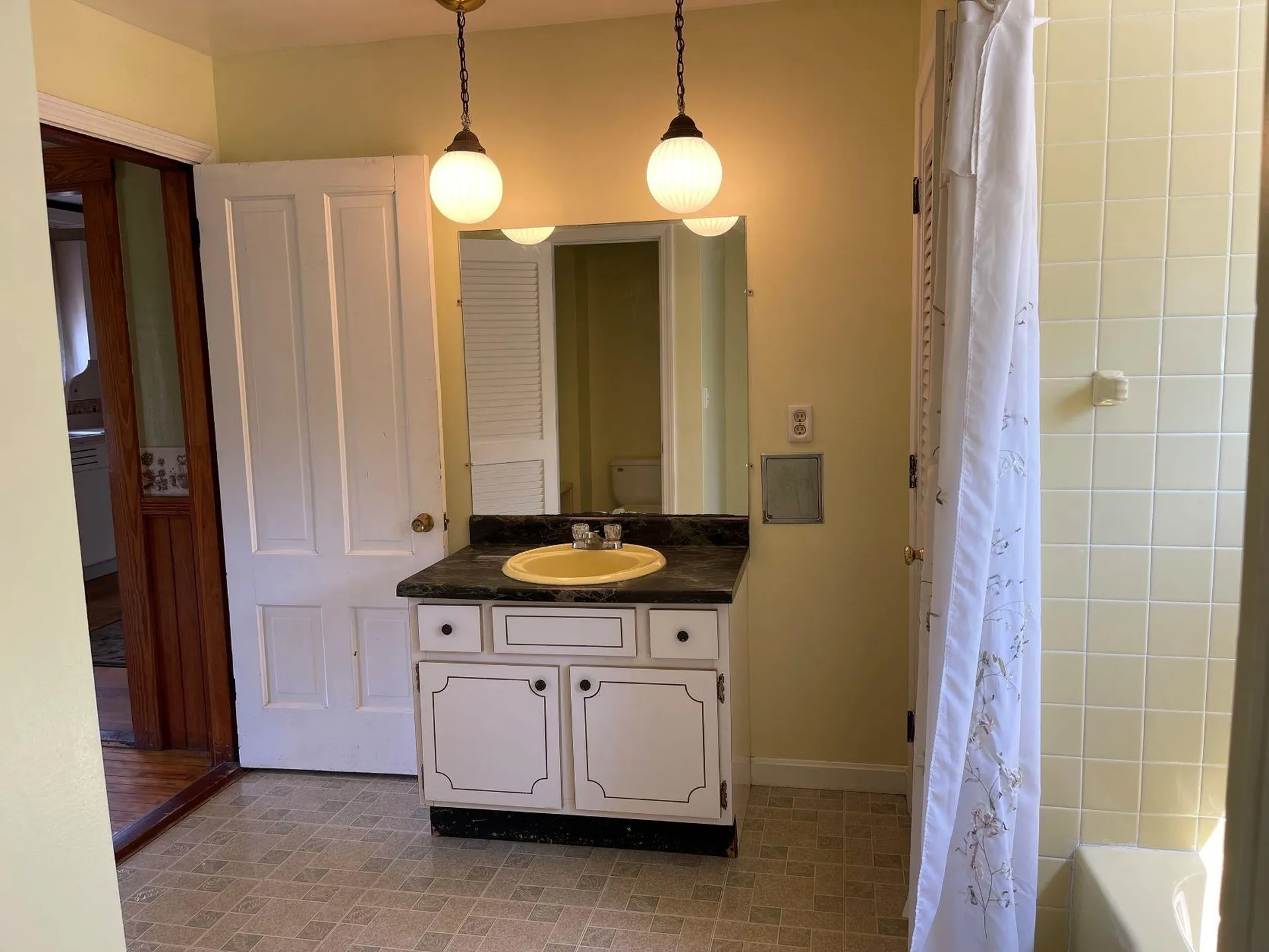 31 Pleasant Street Hinsdale NH 03451
