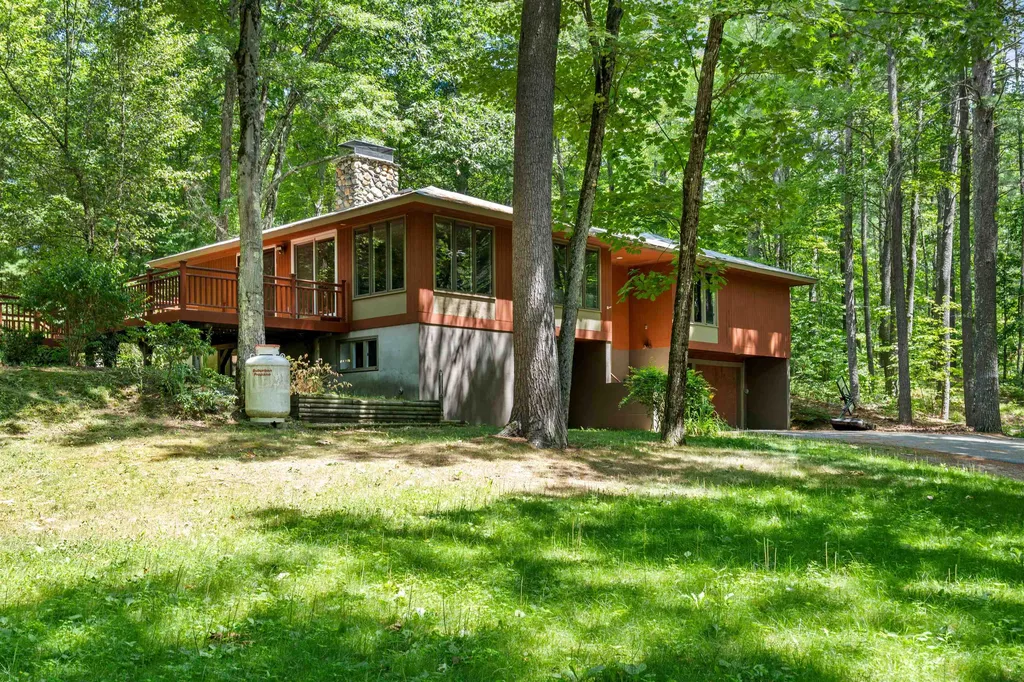 34 Truell Road Hollis NH 03049