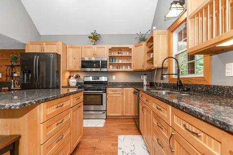 119 Deer Hill Road Brentwood NH 03833