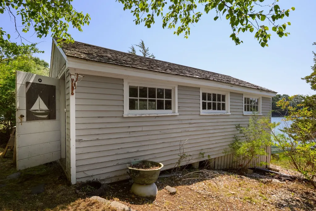 3 Rivermouth Road York ME 03909