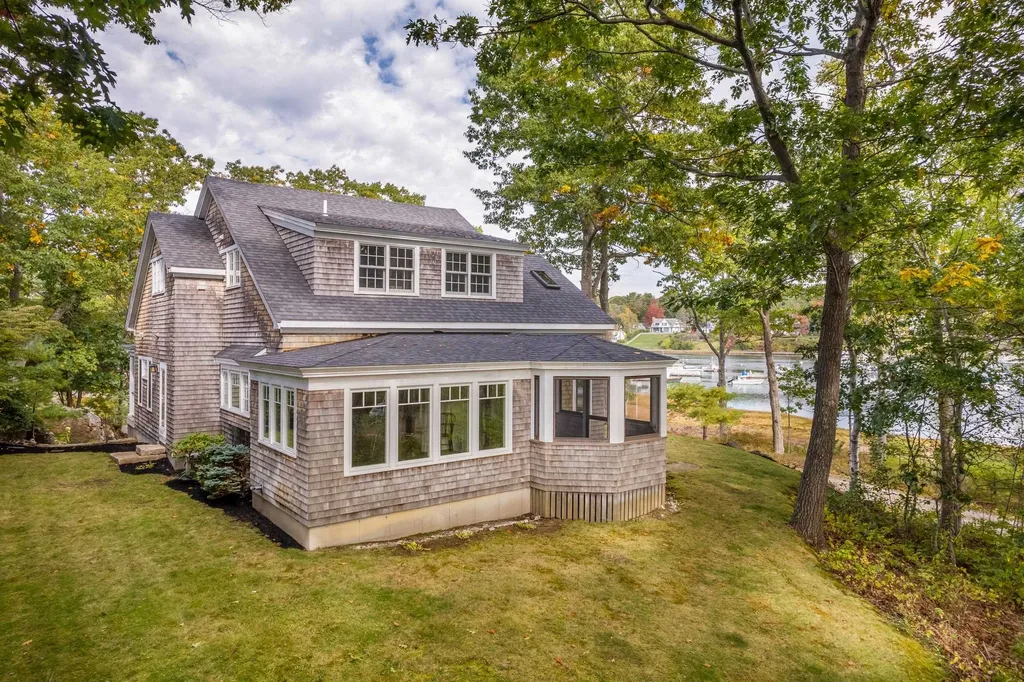 3 Rivermouth Road York ME 03909