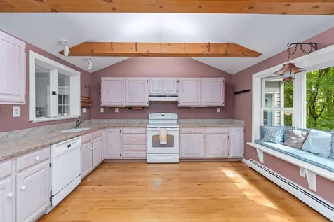 66 Old Jaffrey Road Peterborough NH 03458