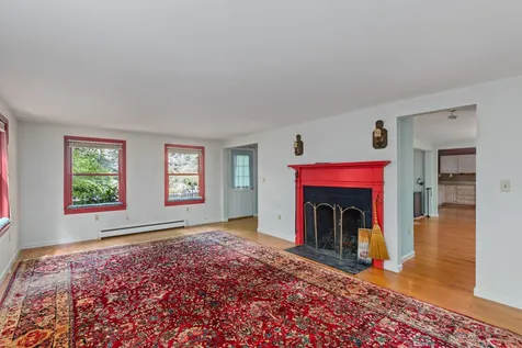 66 Old Jaffrey Road Peterborough NH 03458