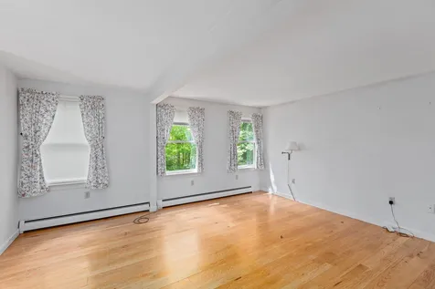 66 Old Jaffrey Road Peterborough NH 03458