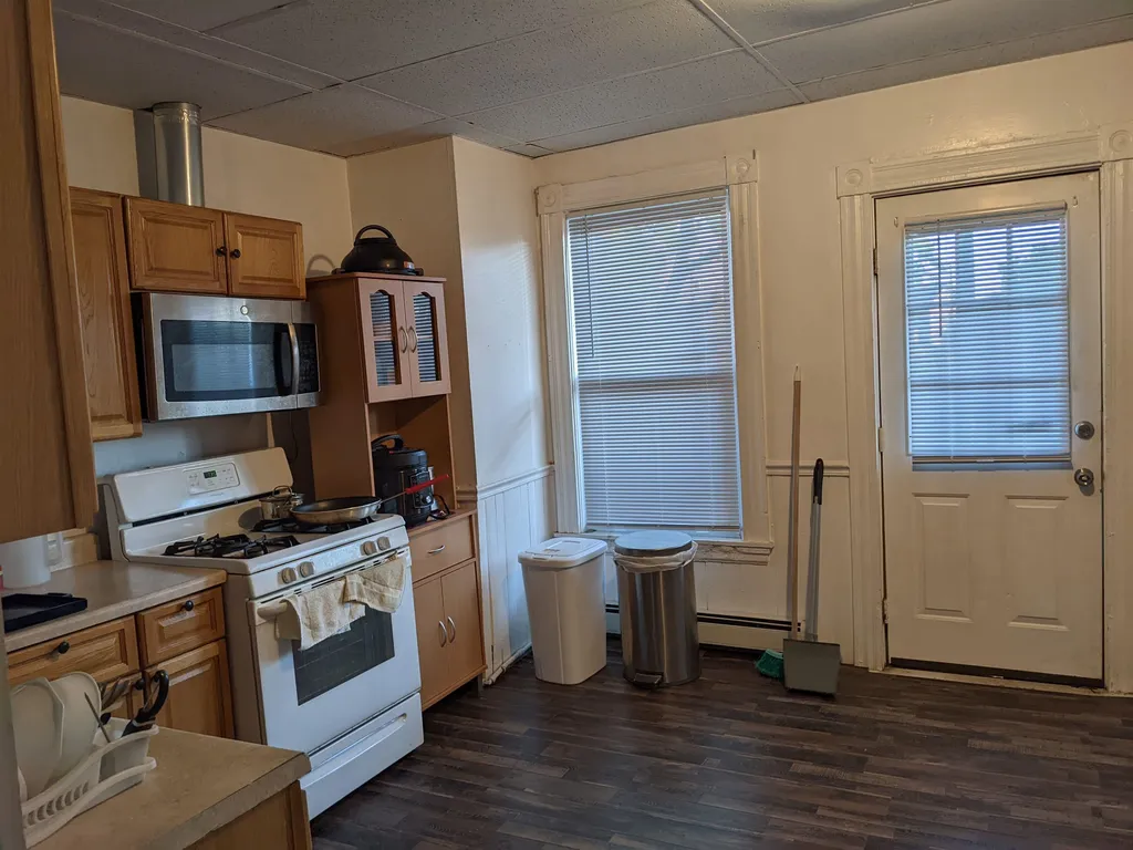 73 Massabesic Street Manchester NH 03103
