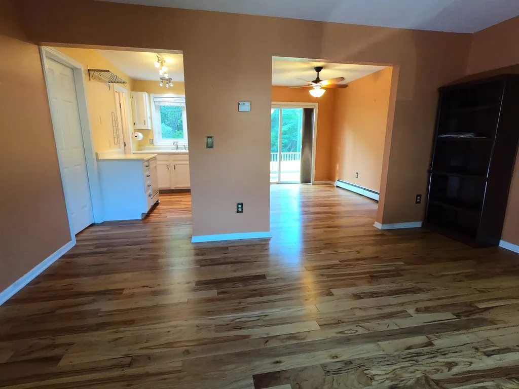 76 Colonial Drive Hartford VT 05001