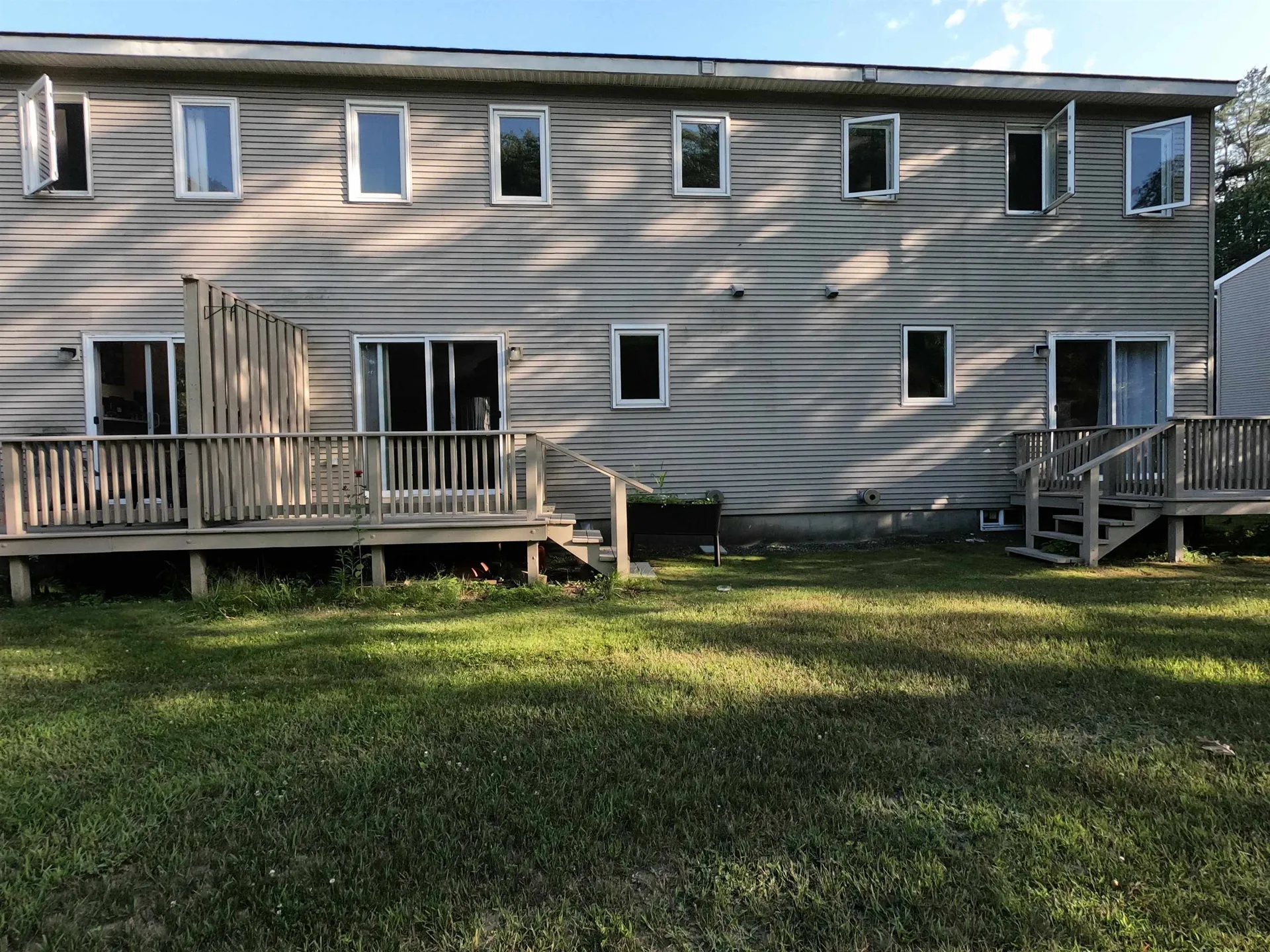 76 Colonial Drive Hartford VT 05001