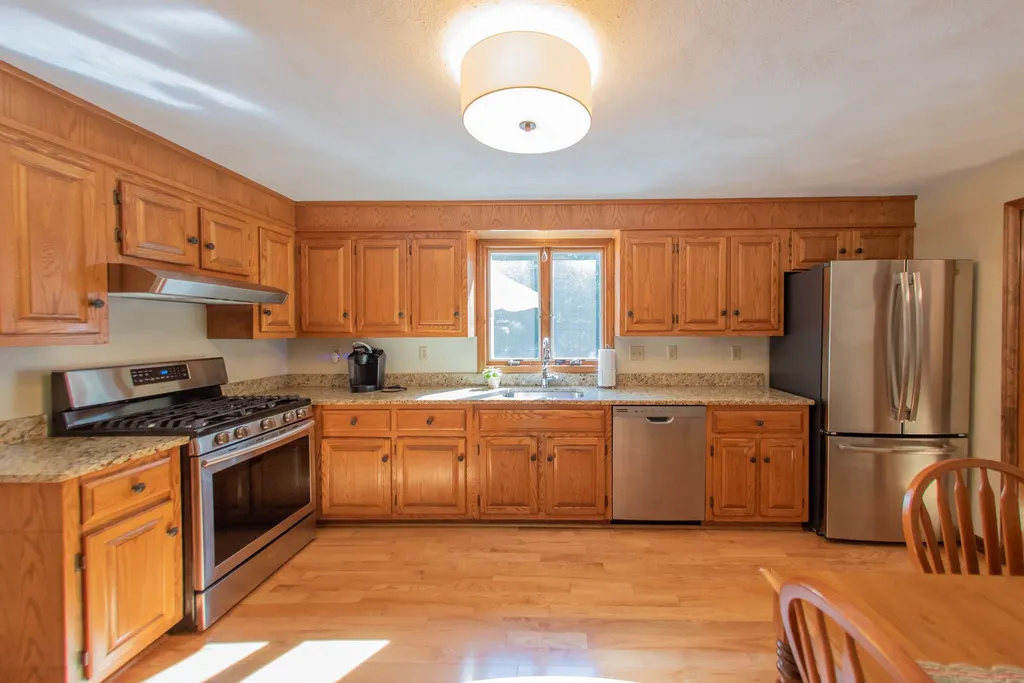 15 Hickory Lane Danville NH 03819