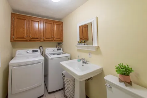 15 Hickory Lane Danville NH 03819
