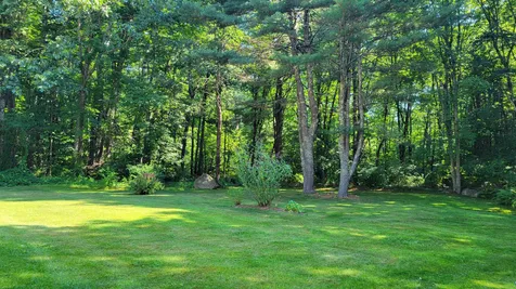 15 Hickory Lane Danville NH 03819