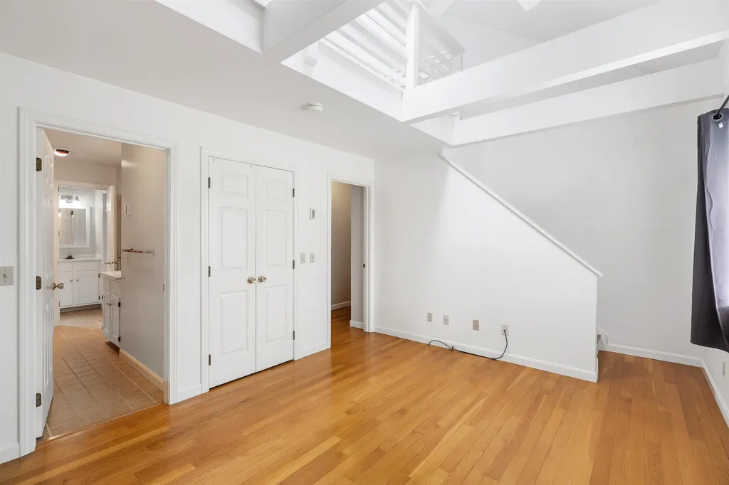 20 College Hill Hanover NH 03755