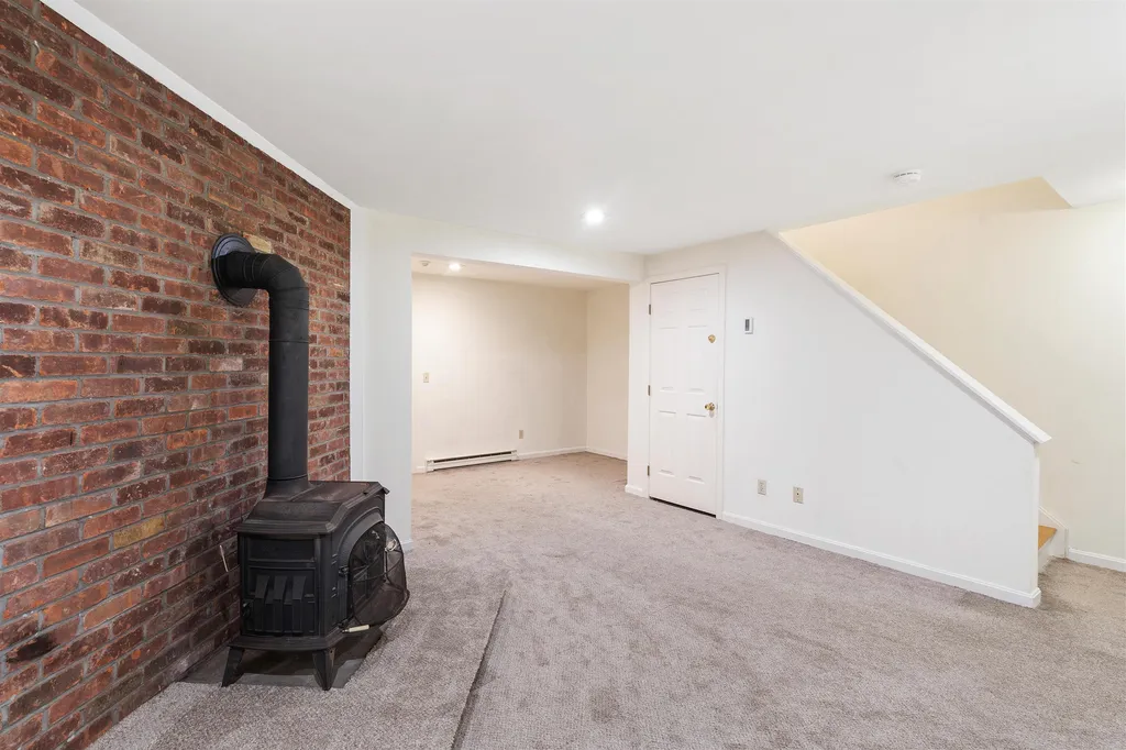 20 College Hill Hanover NH 03755