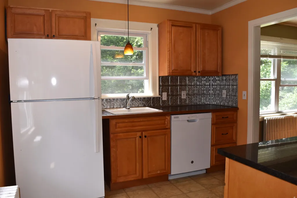 405 Jefferson Heights Bennington VT 05201