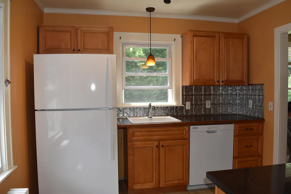 405 Jefferson Heights Bennington VT 05201