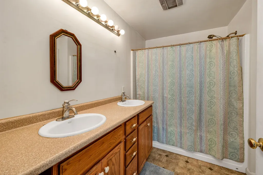 79 Dream Hill Terrace Farmington NH 03835
