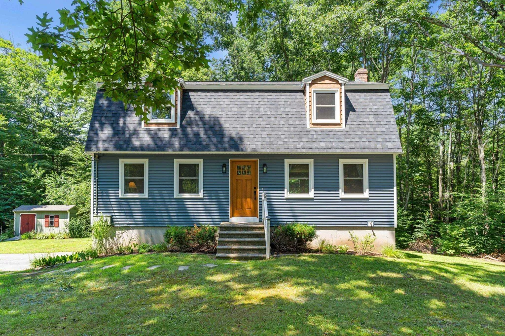 12 Windbrook Drive Epping NH 03042