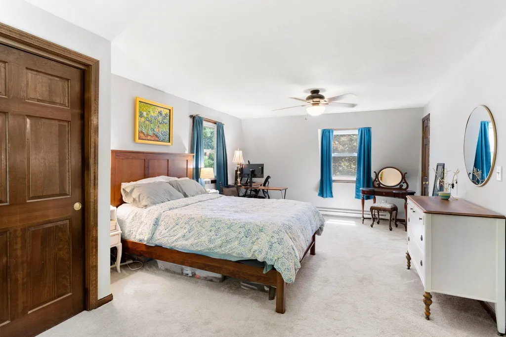 12 Windbrook Drive Epping NH 03042