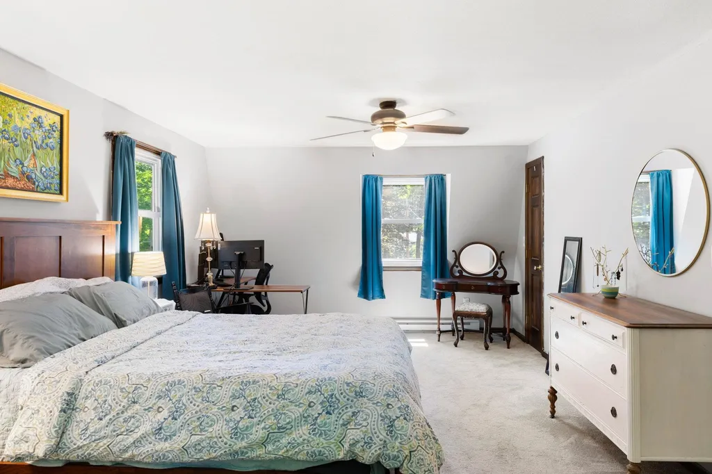 12 Windbrook Drive Epping NH 03042