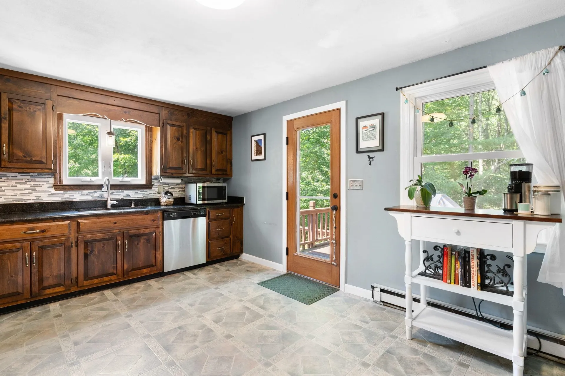 12 Windbrook Drive Epping NH 03042