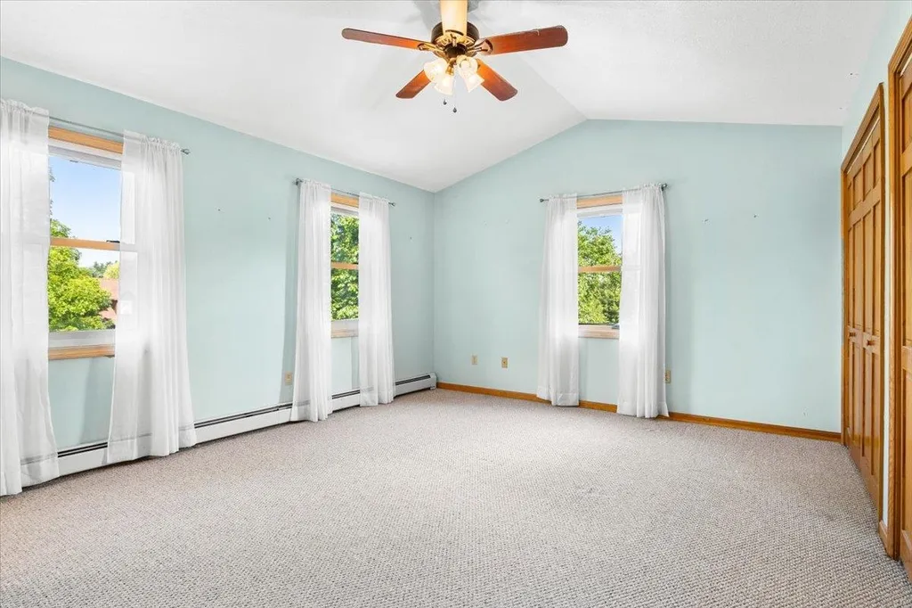 27 Adirondack Street South Burlington VT 05403