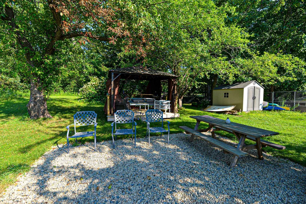 391 Portsmouth Avenue Greenland NH 03840