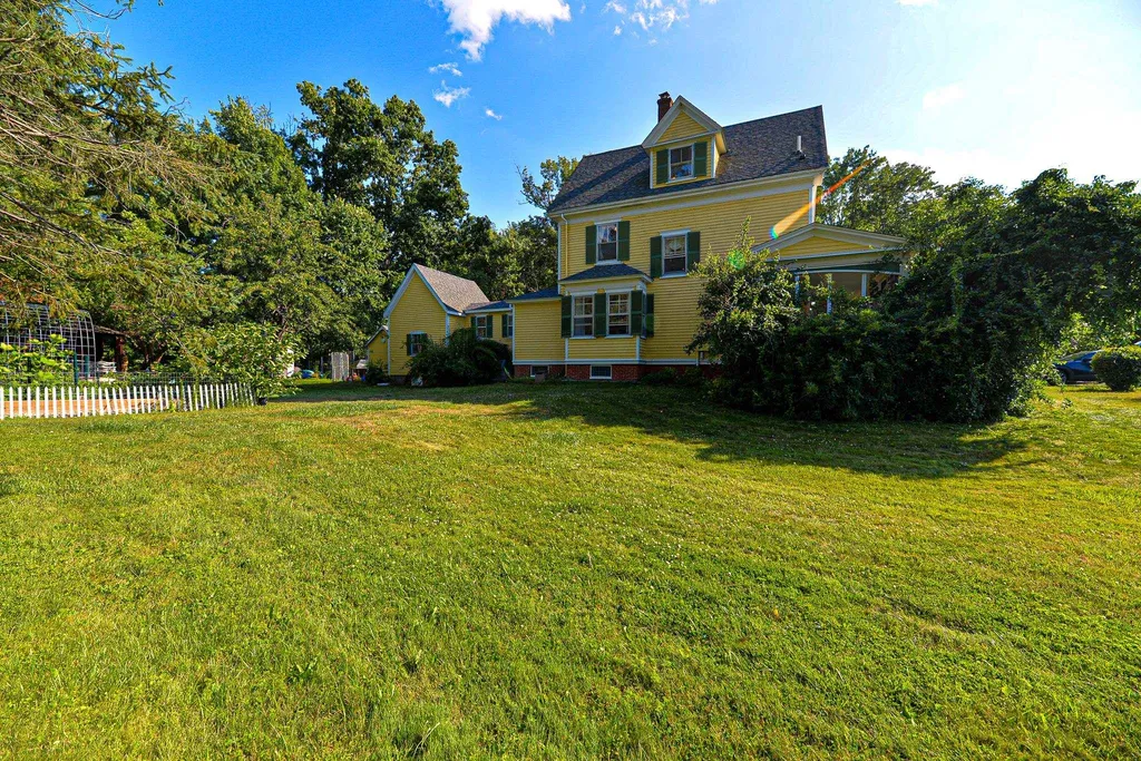 391 Portsmouth Avenue Greenland NH 03840