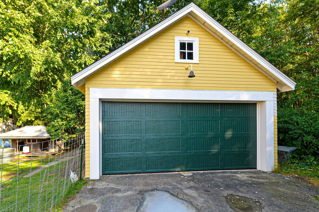 391 Portsmouth Avenue Greenland NH 03840