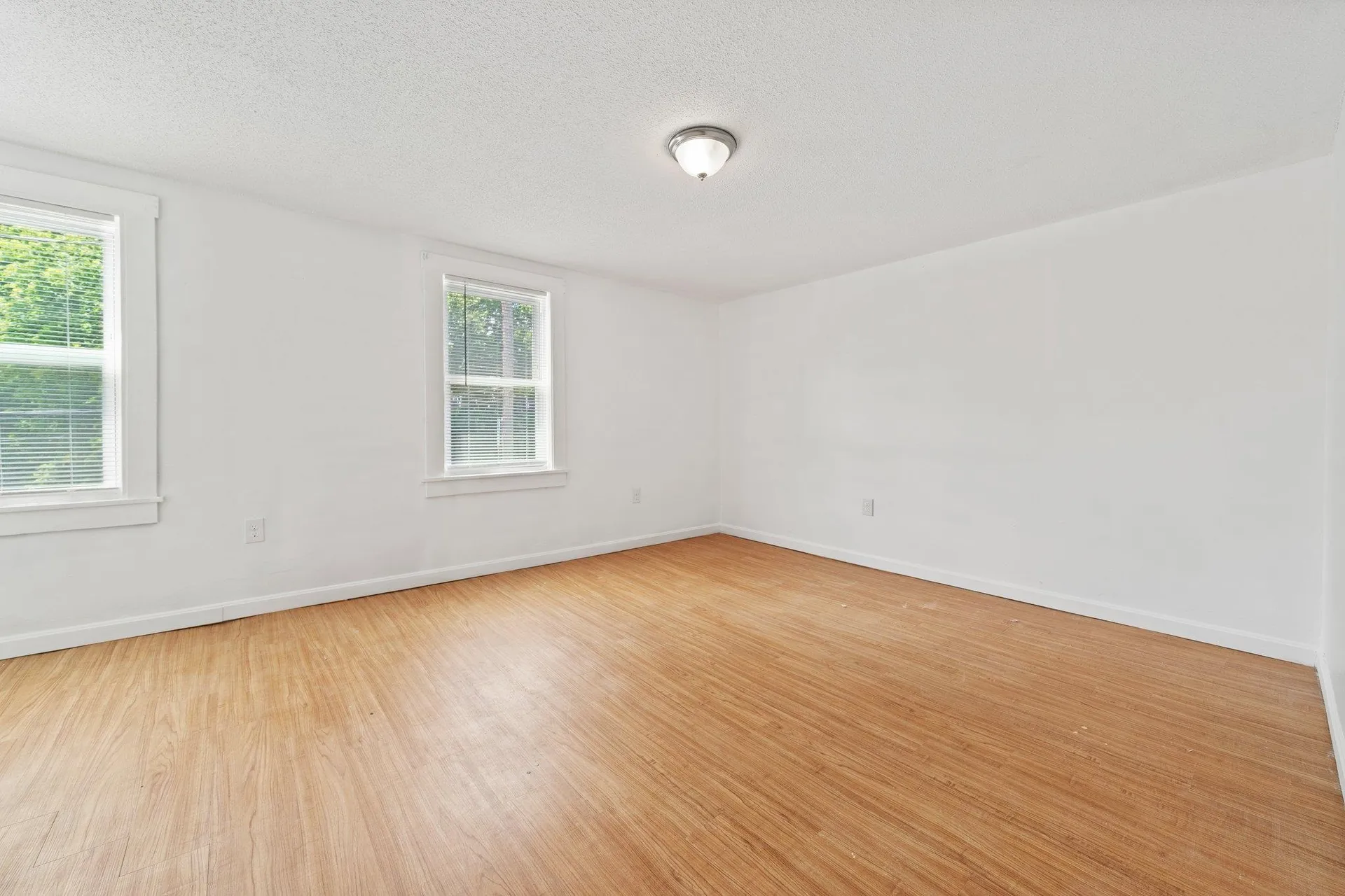 443 Granite Street Manchester NH 03102
